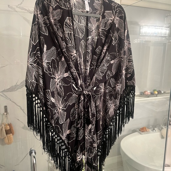 Free press kimono top duster beach cover up size medium but fits one size all - Picture 11 of 15